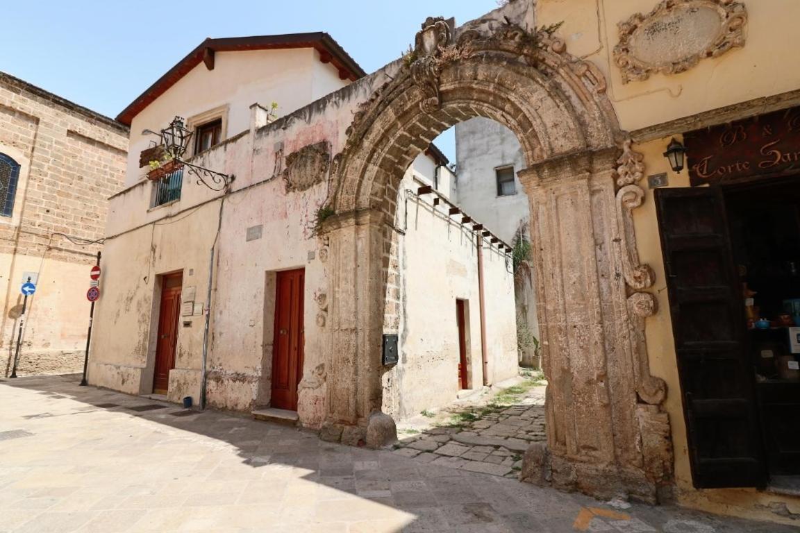 Casetta Carens Nel Centro Storico Di Nardò Exterior foto